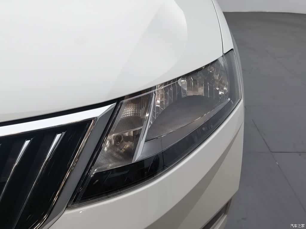 Skoda Rapid, 2019 7