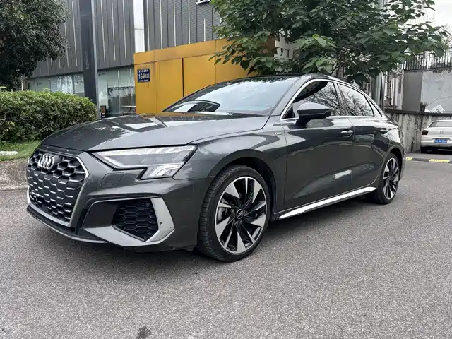 Audi A3 2023 — купить из Китая под заказ