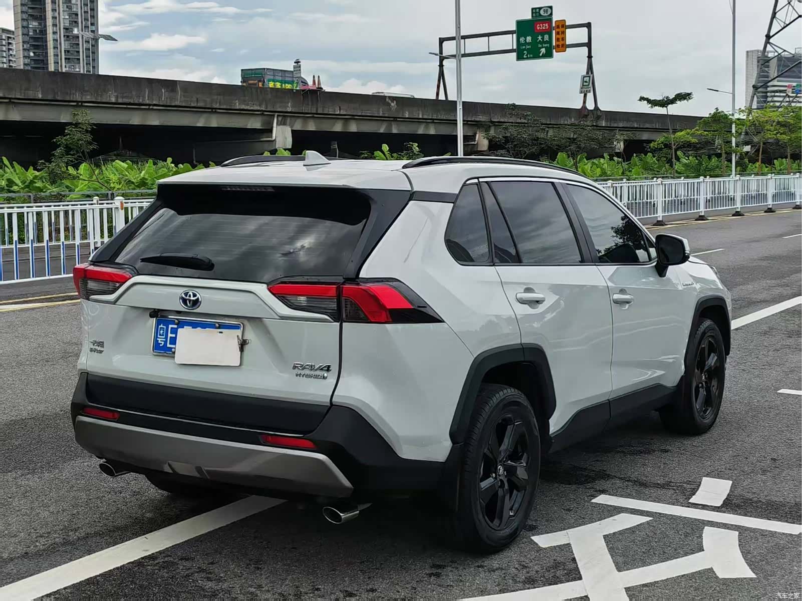 Toyota RAV4, 2020 7