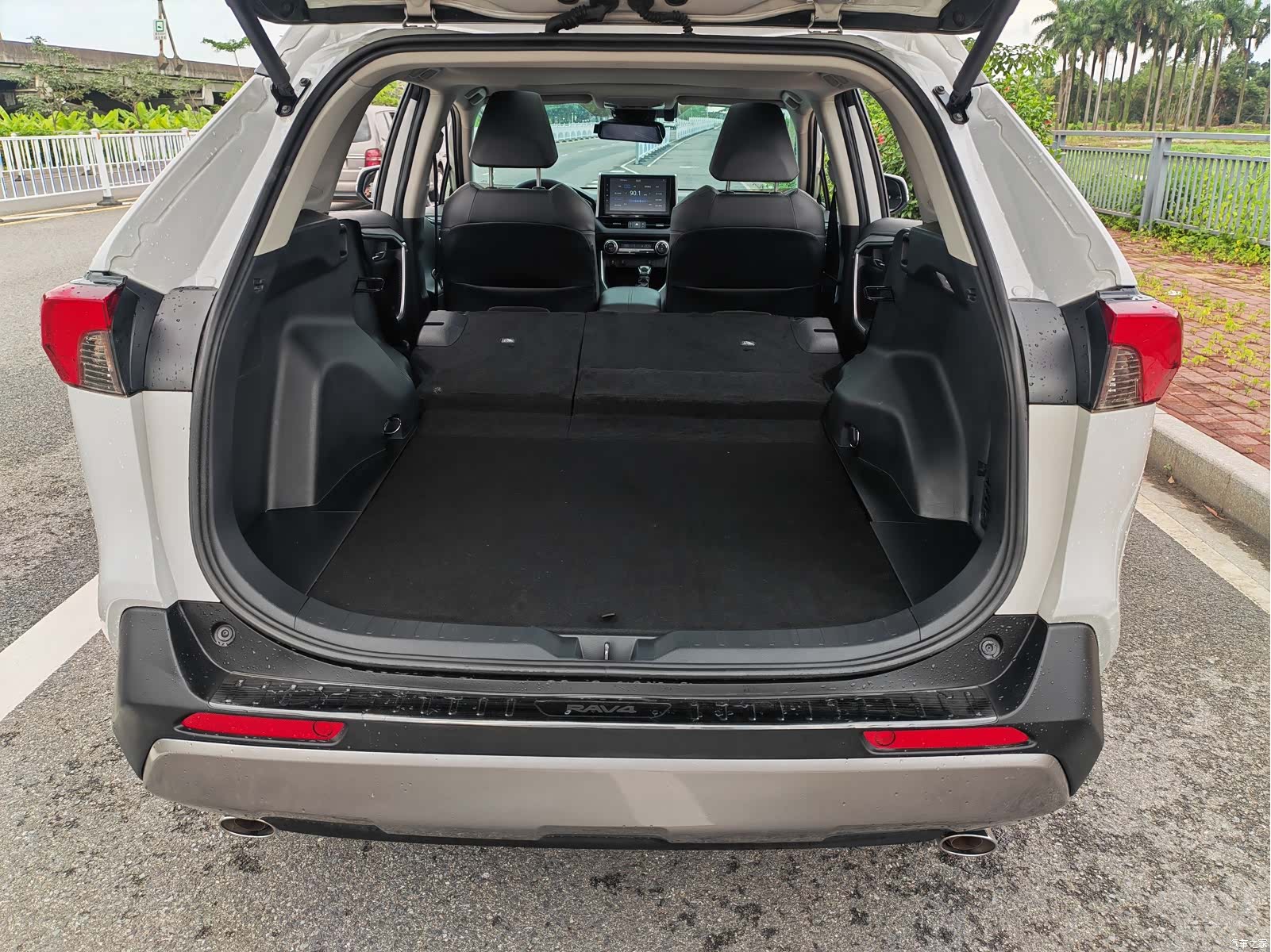 Toyota RAV4, 2020 16