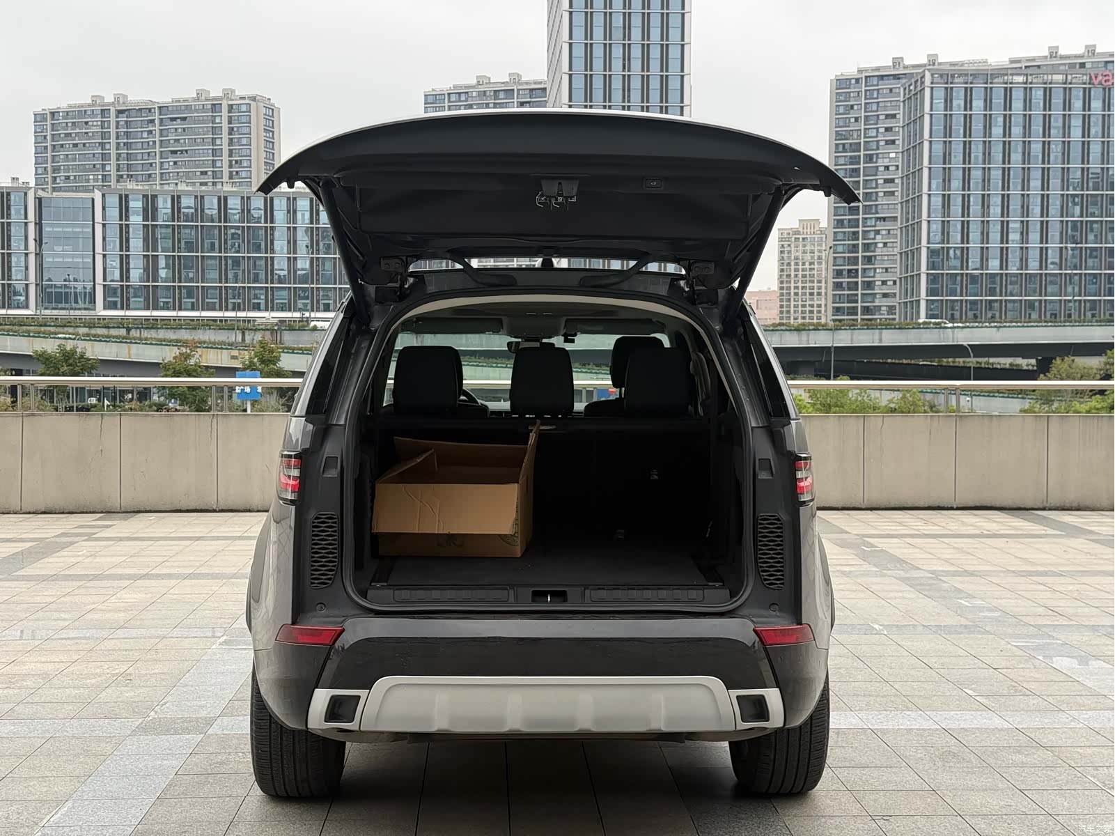 Land Rover Discovery, 2021 7