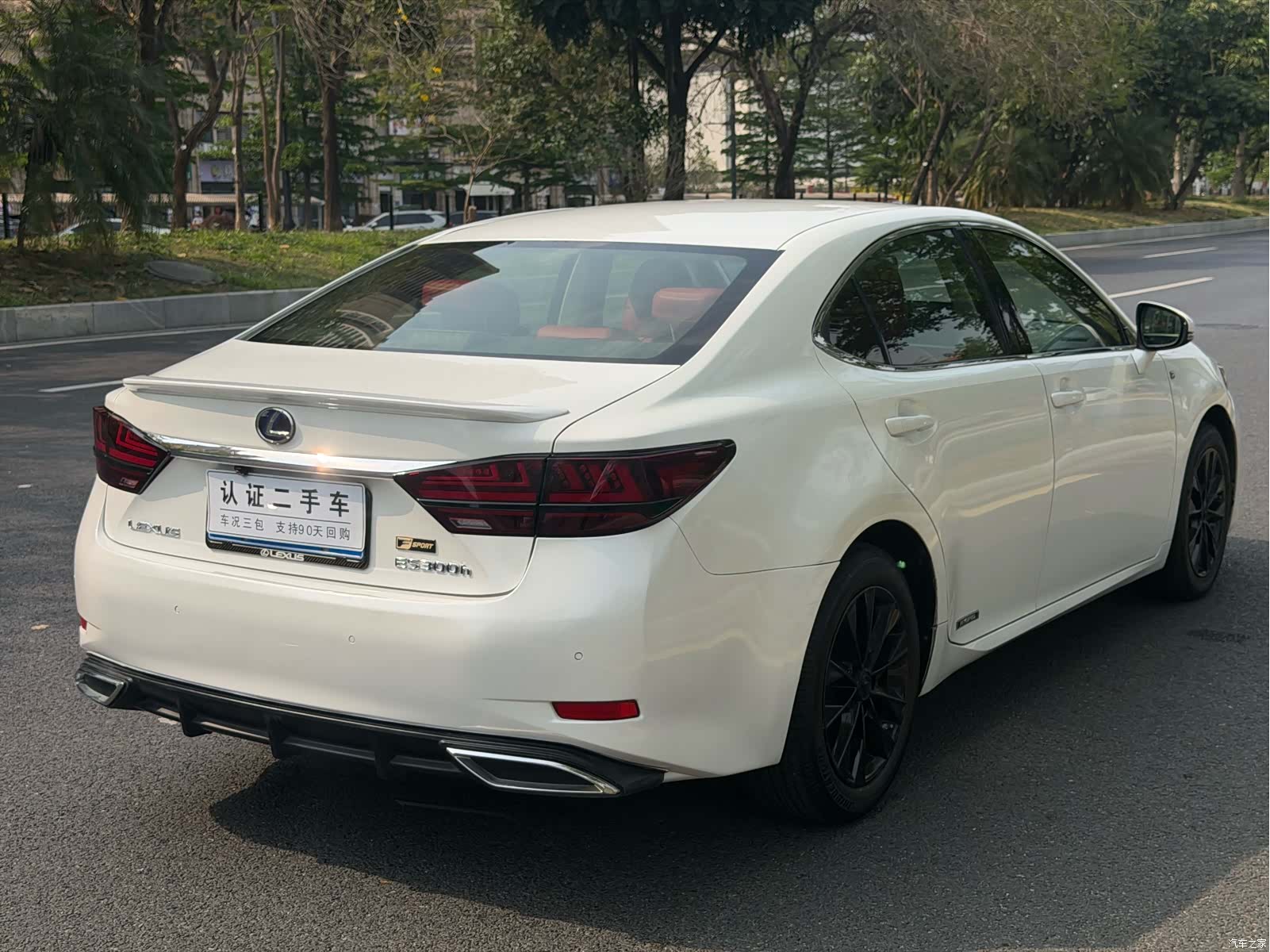 Lexus ES, 2013 7