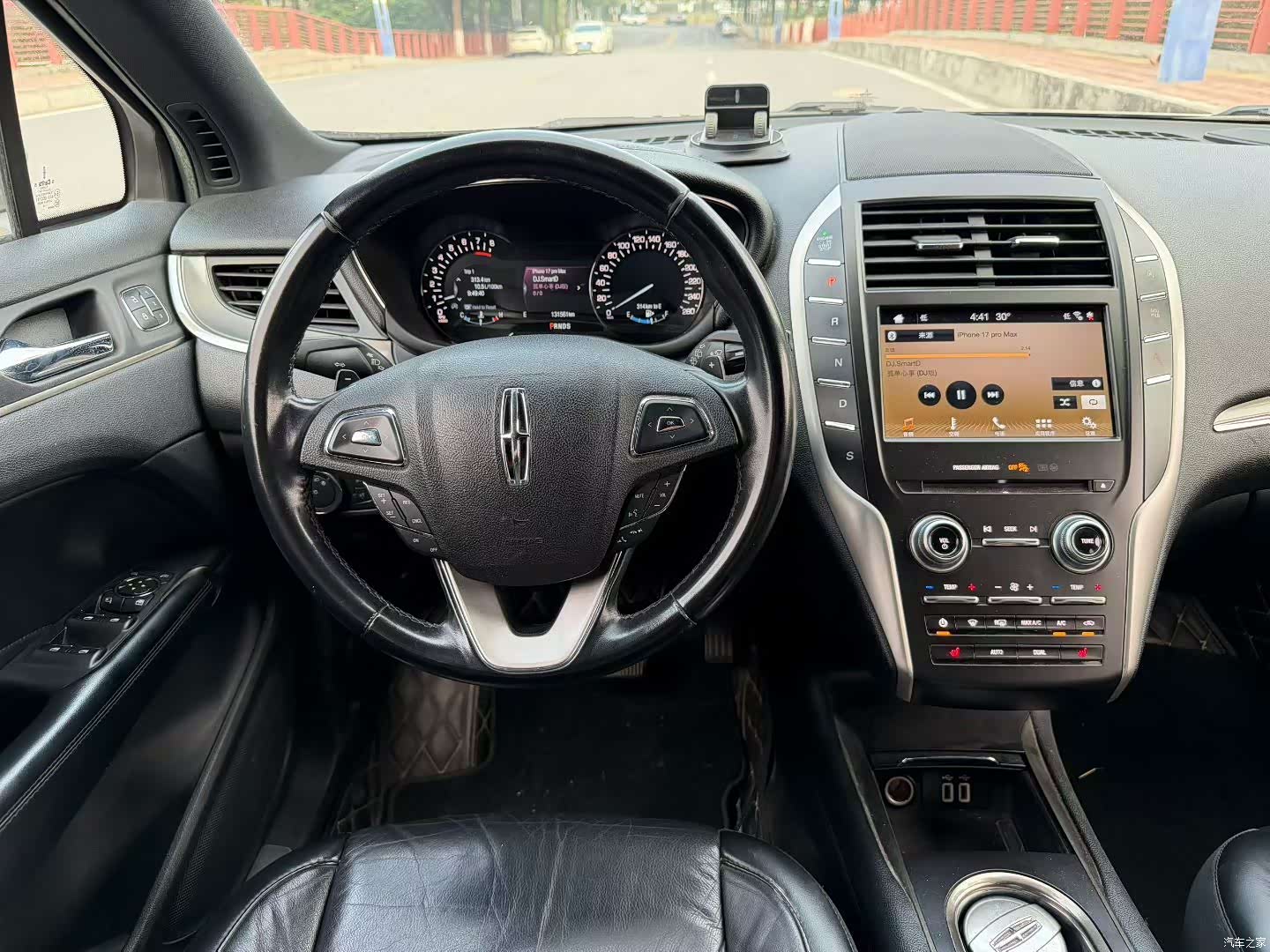 Lincoln MKC, 2019 6