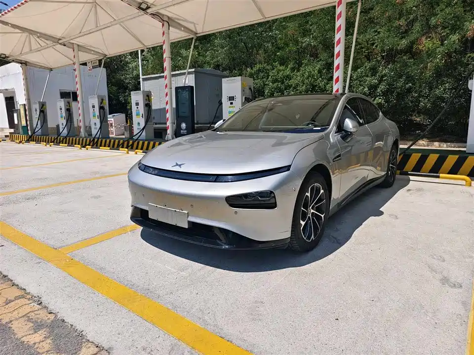 XPENG P7