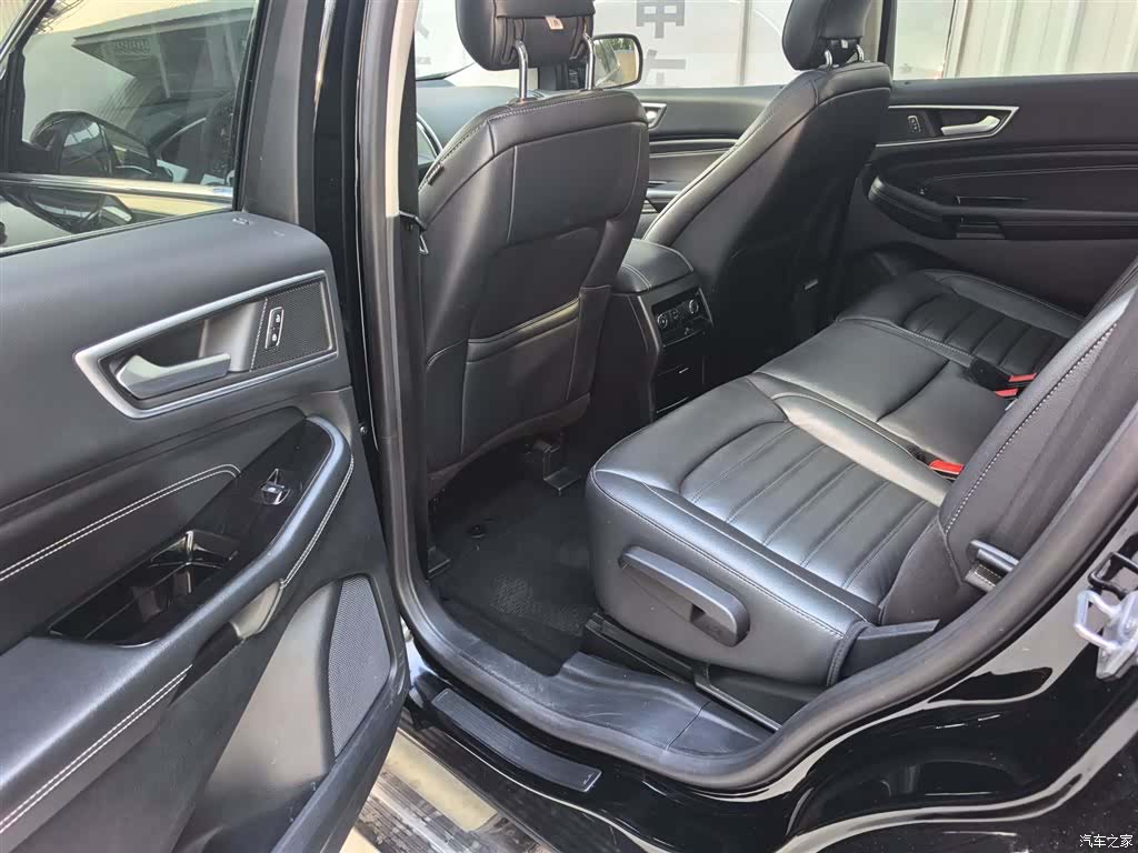 Ford Edge, 2019 10
