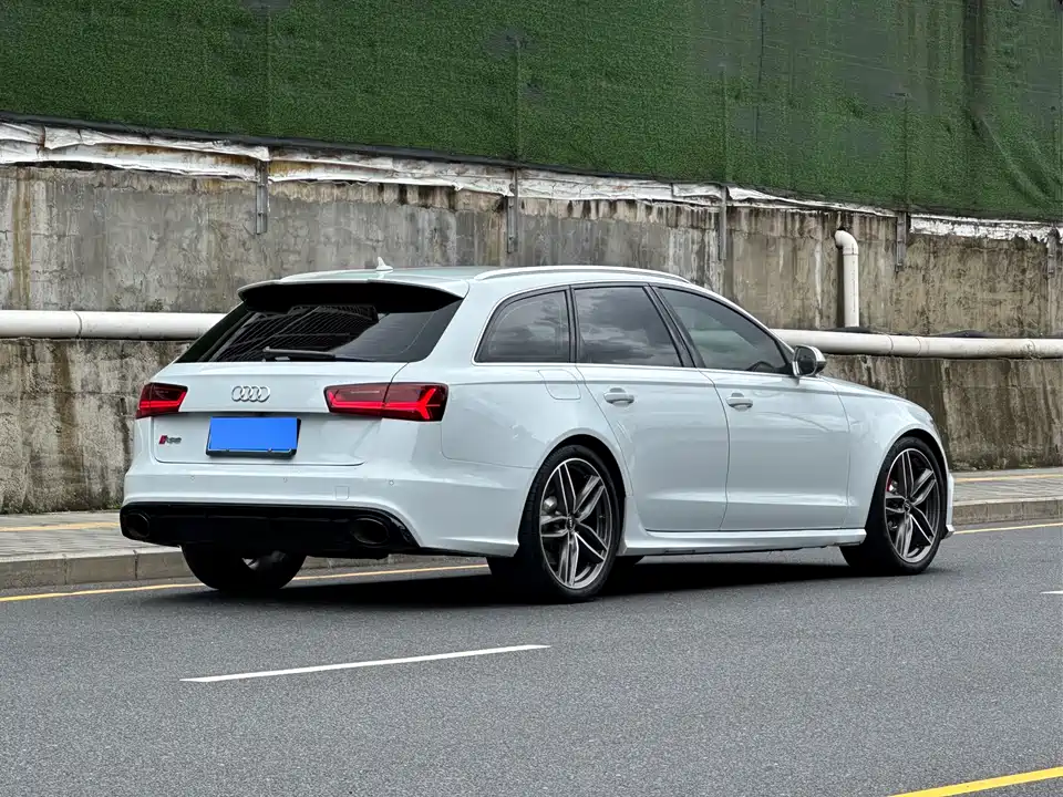 Audi RS 6 Audi RS 6