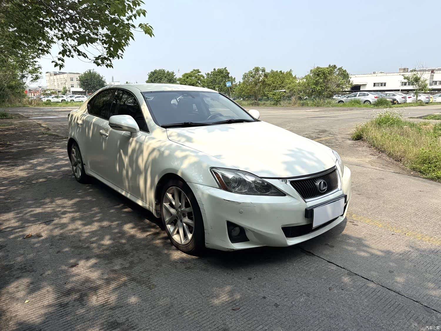 Lexus IS, 2011 10