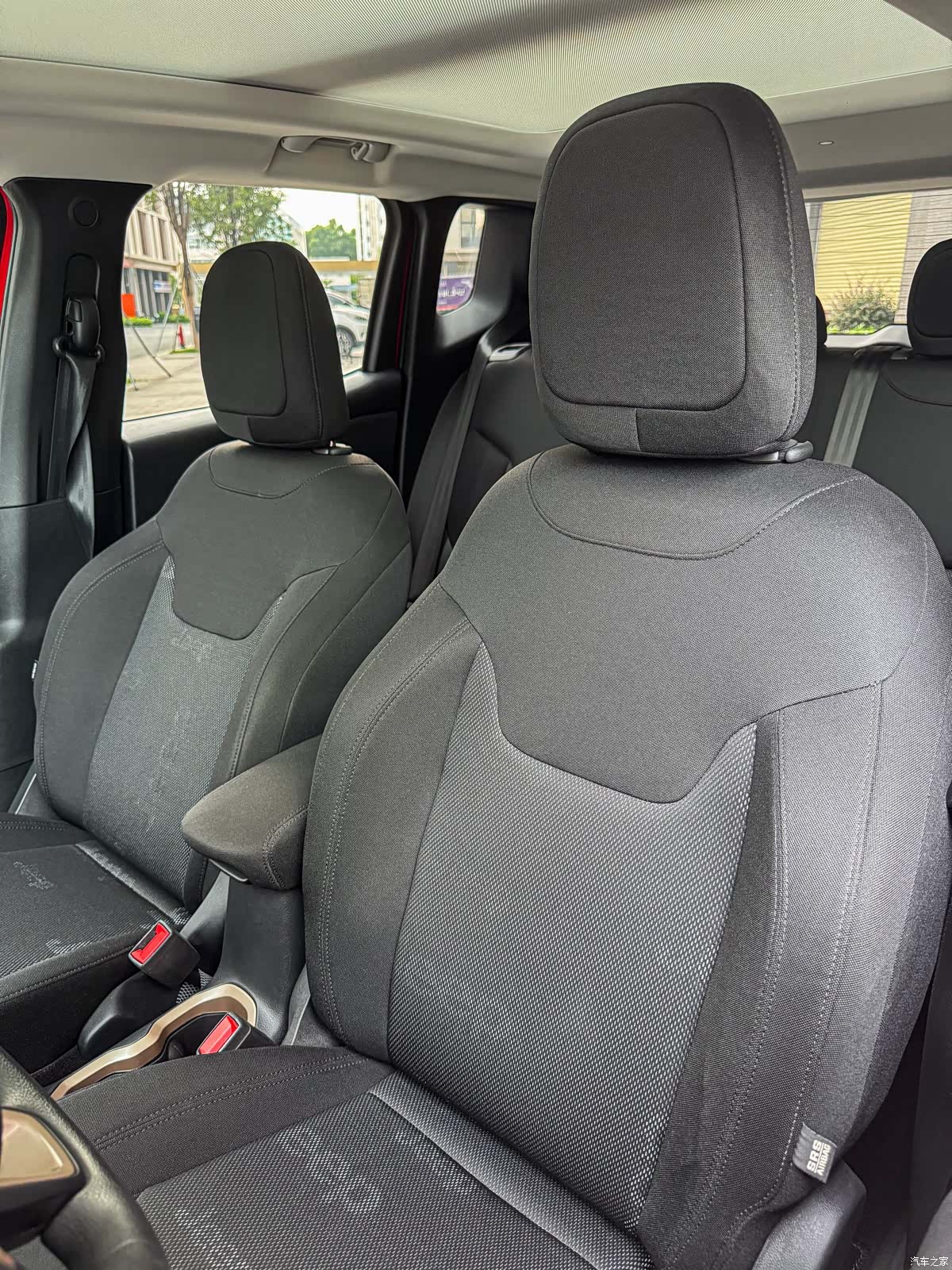 Jeep Renegade, 2019 8