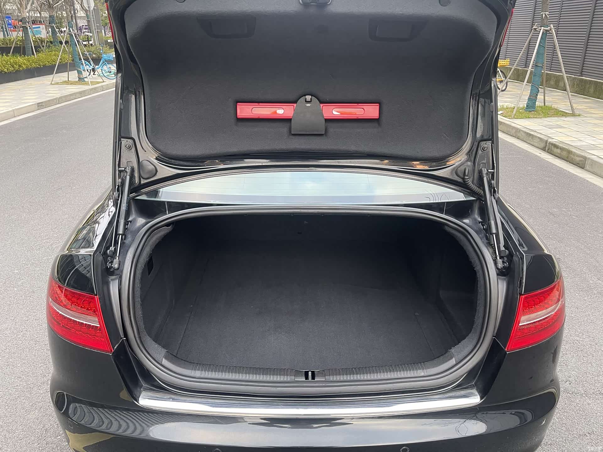 Audi A6L, 2010 18