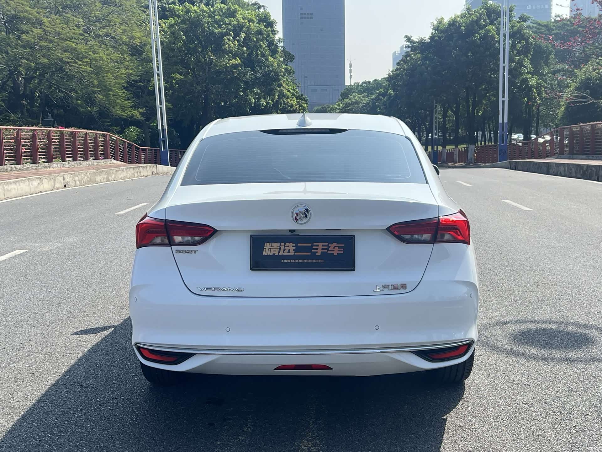 Buick Verano, 2022 20