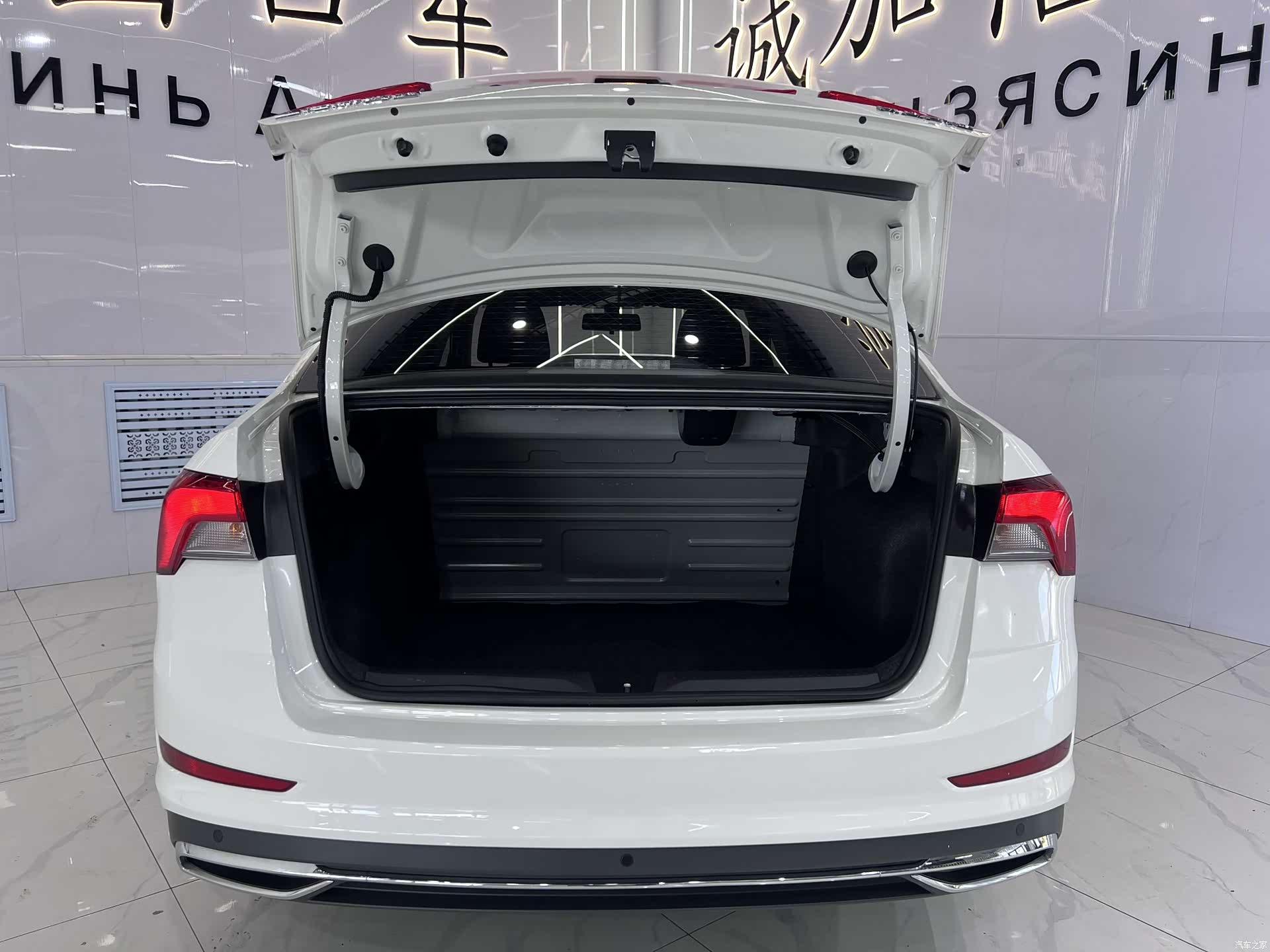 Skoda Rapid, 2022 16