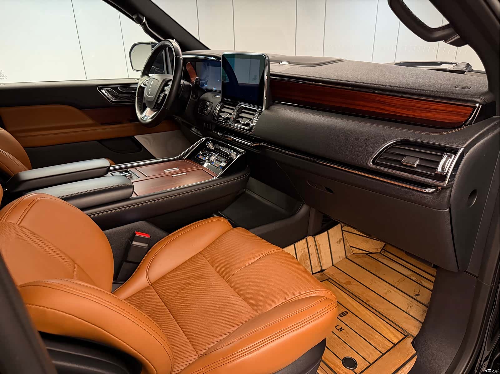 Lincoln Navigator, 2022 8