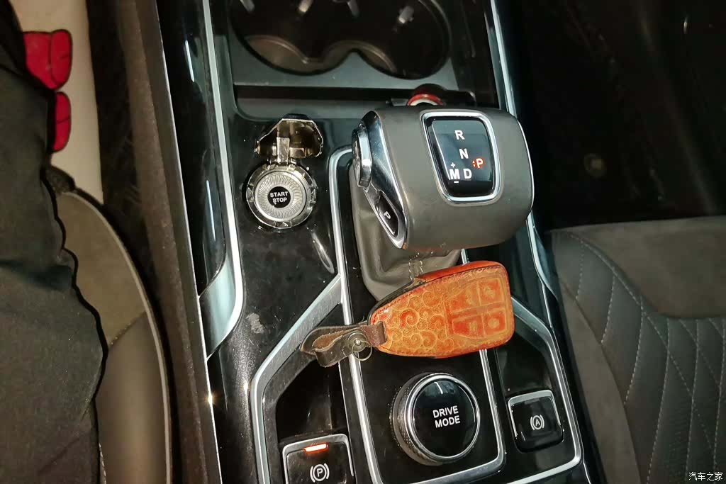 Hongqi HS5, 2022 16