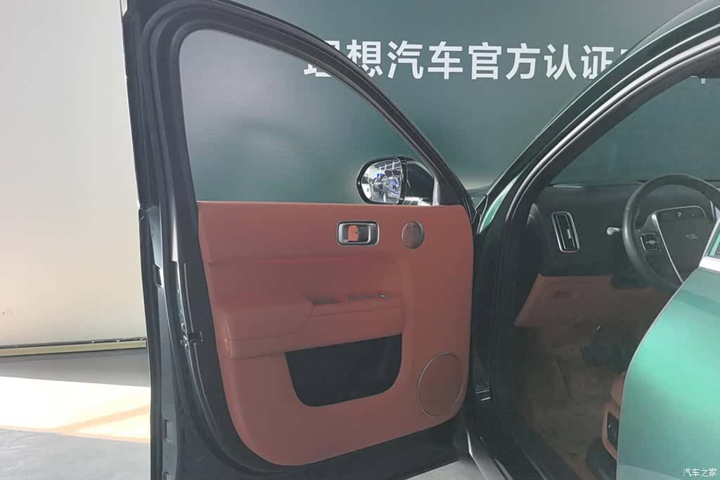 Li Auto L8, 2024 7