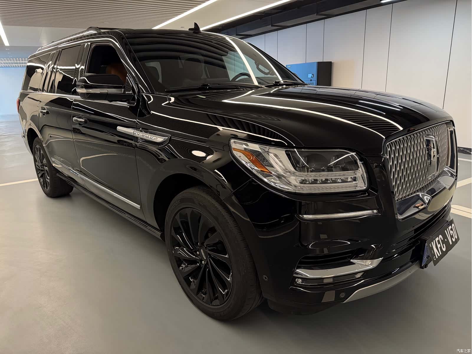 Lincoln Navigator, 2022 3