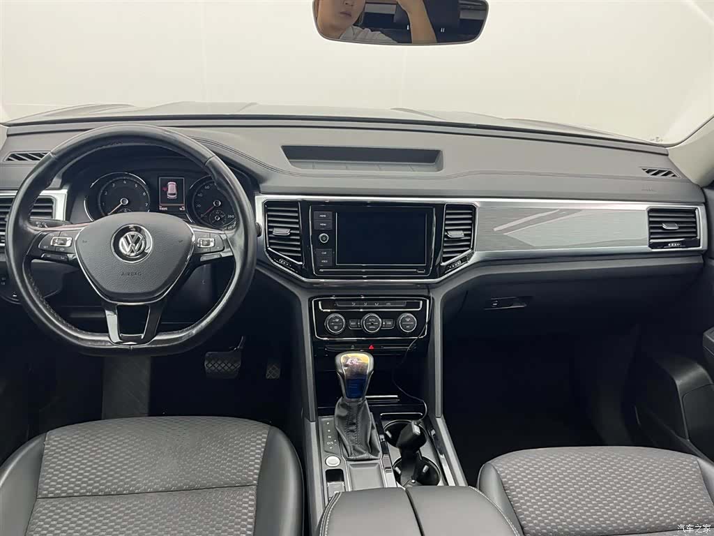 Volkswagen Teramont, 2019 8