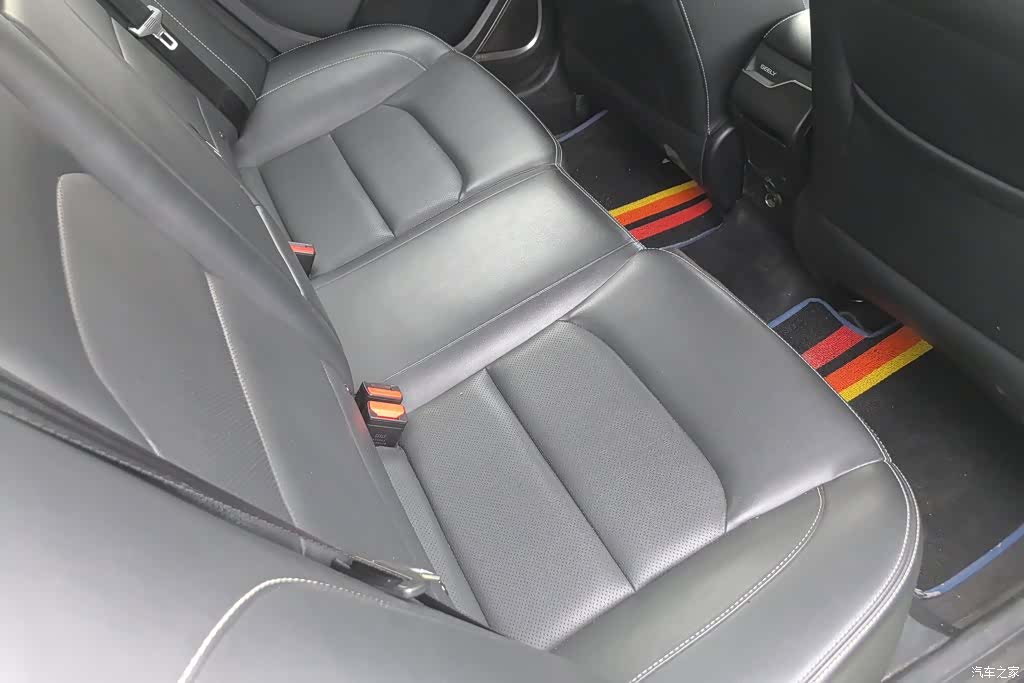 Audi A6L, 2018 11
