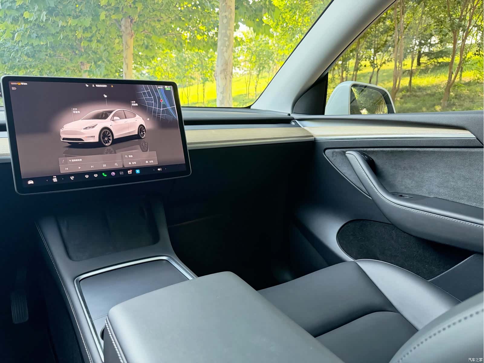 Tesla Model Y, 2023 11