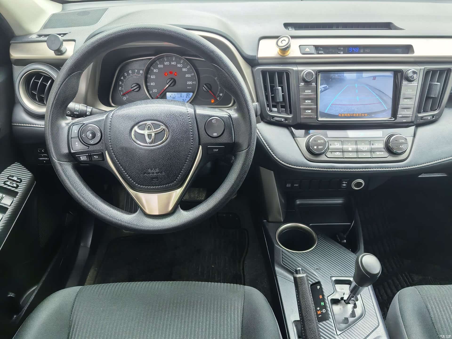 Toyota RAV4, 2016 10