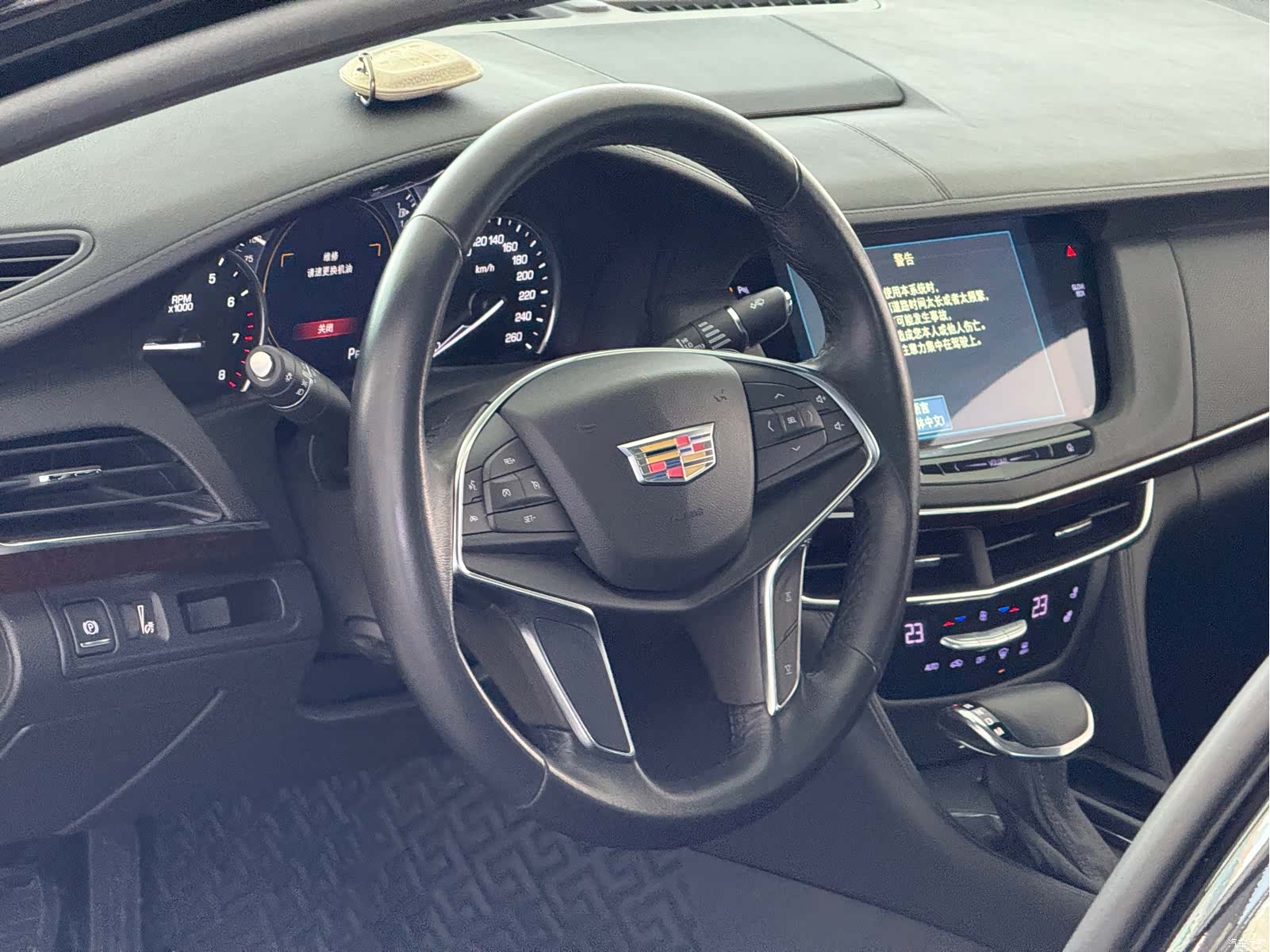 Cadillac CT6, 2018 10
