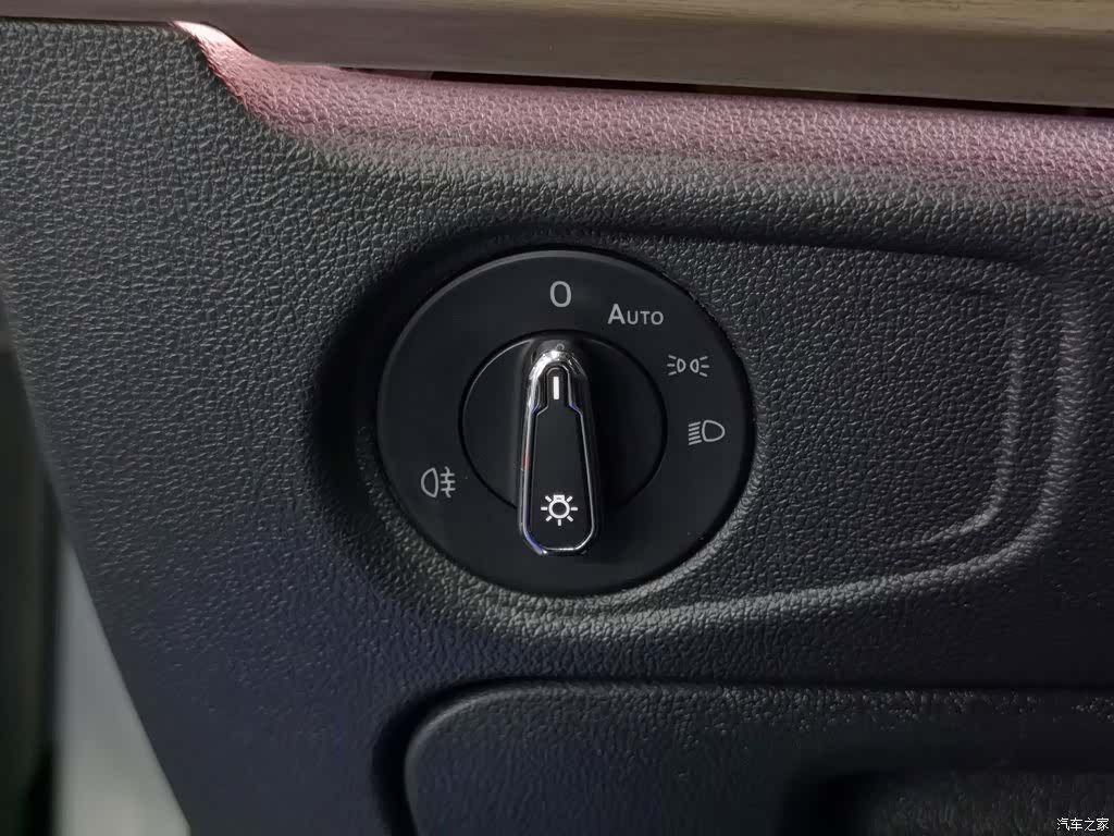 Volkswagen Passat, 2021 21