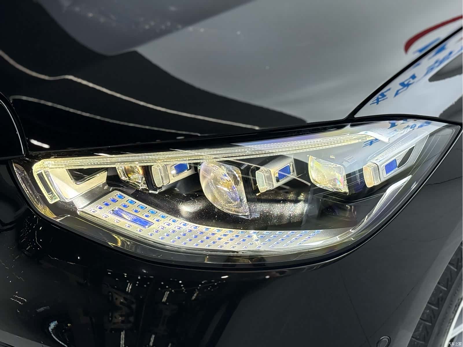 Mercedes-Benz S-Class, 2024 4