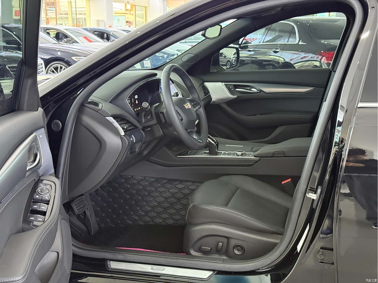 Cadillac CT5, 2024 4