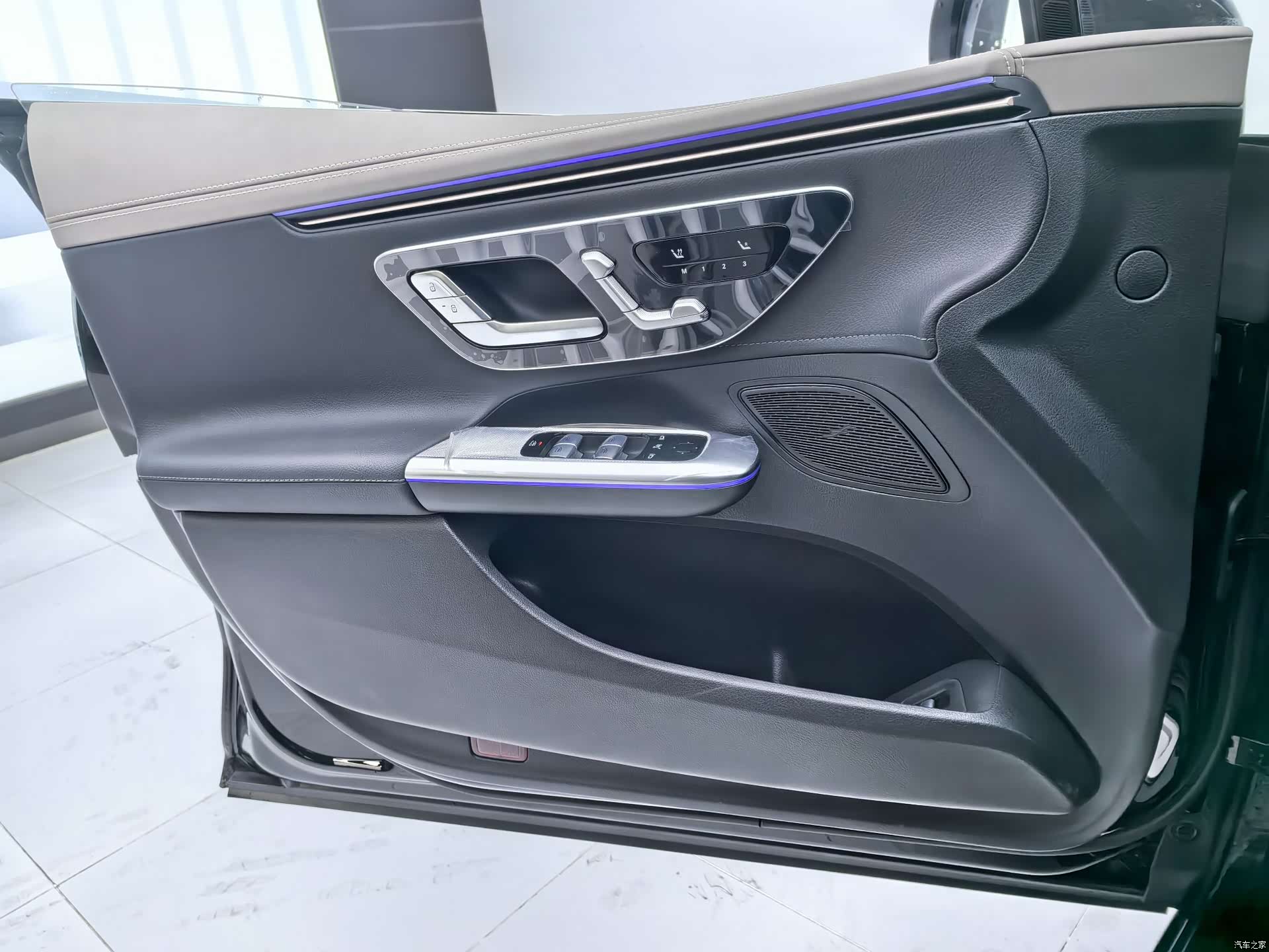 Mercedes-Benz EQE, 2025 15