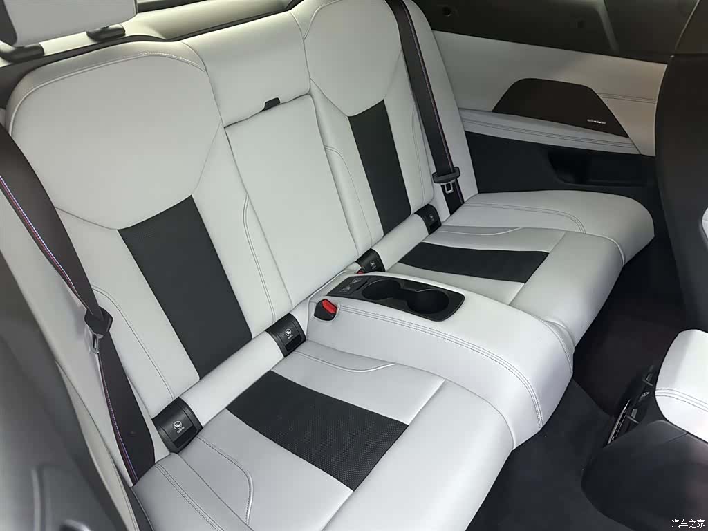 BMW M4, 2023 15