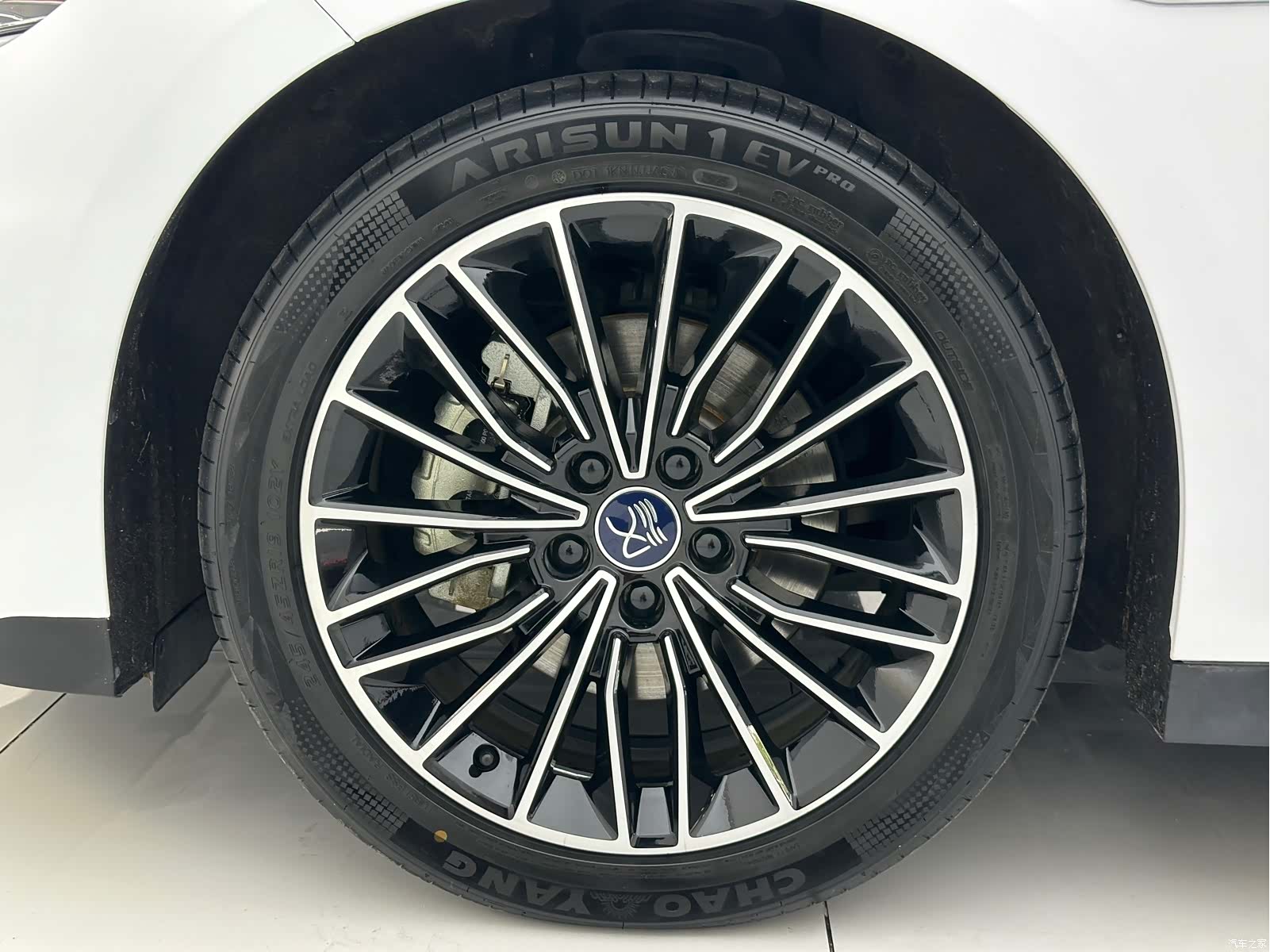 BYD Han, 2023 17