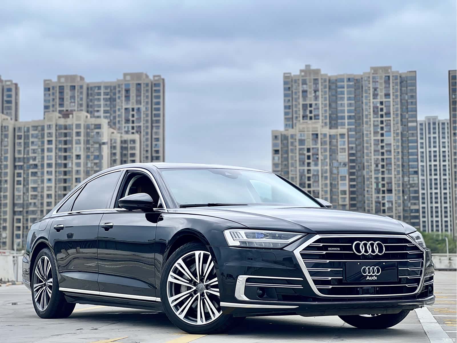 Audi A8L, 2019 3