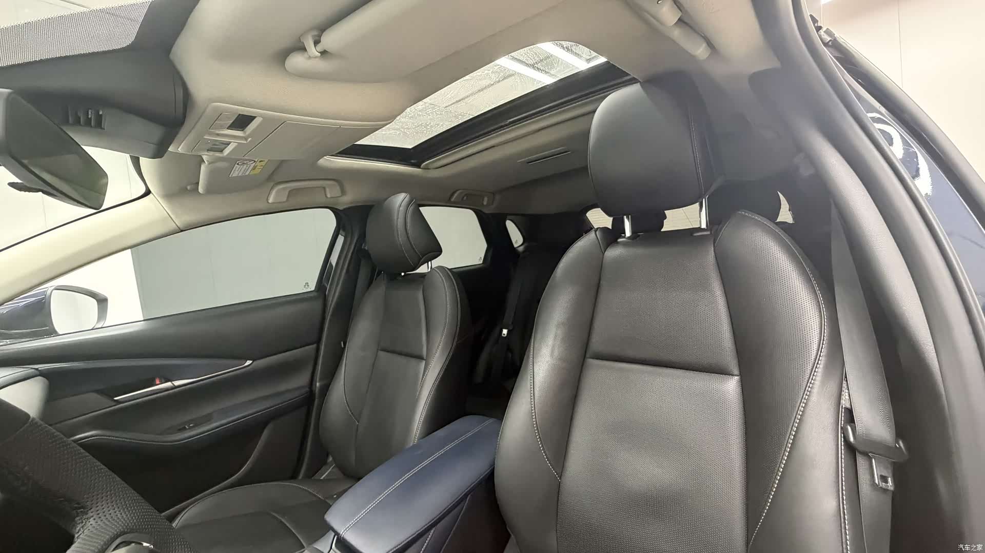 Mazda CX-30, 2022 16