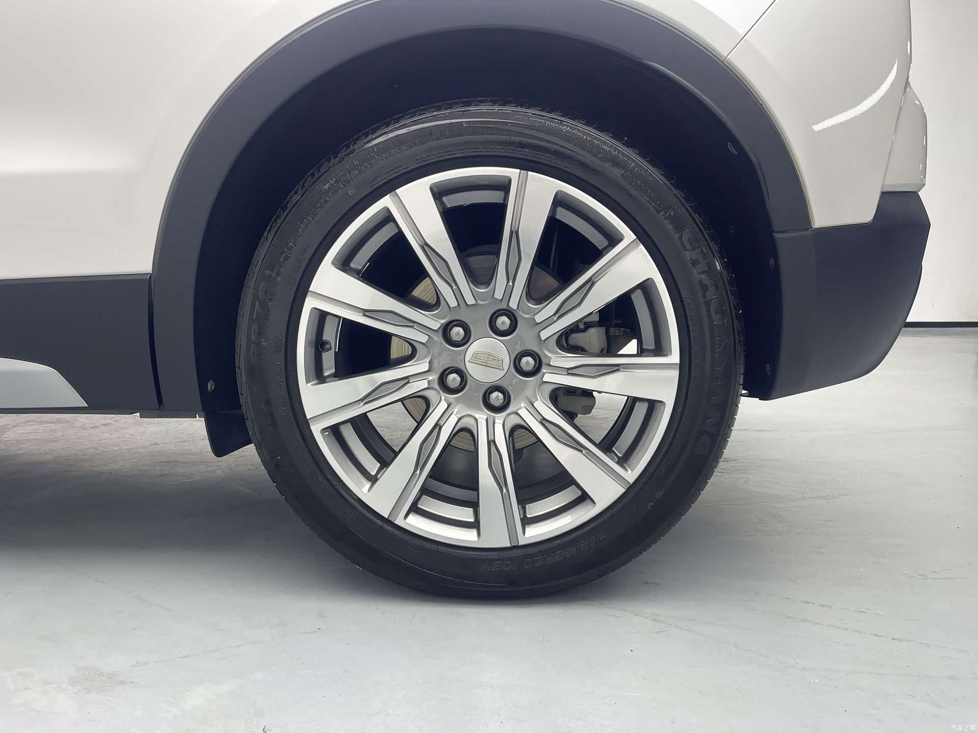 Cadillac XT4, 2019 14