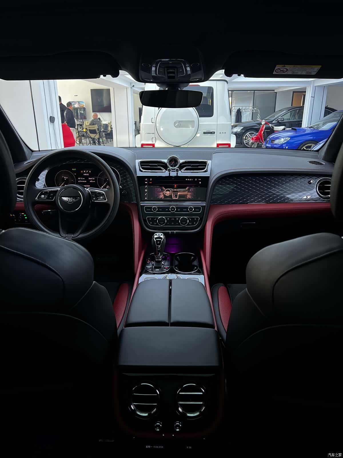 Bentley Bentayga, 2022 25