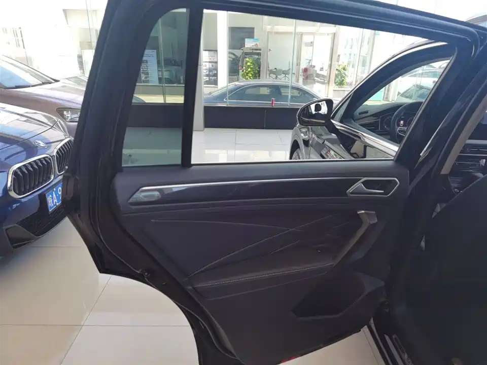 Volkswagen Tiguan L Volkswagen Tiguan L