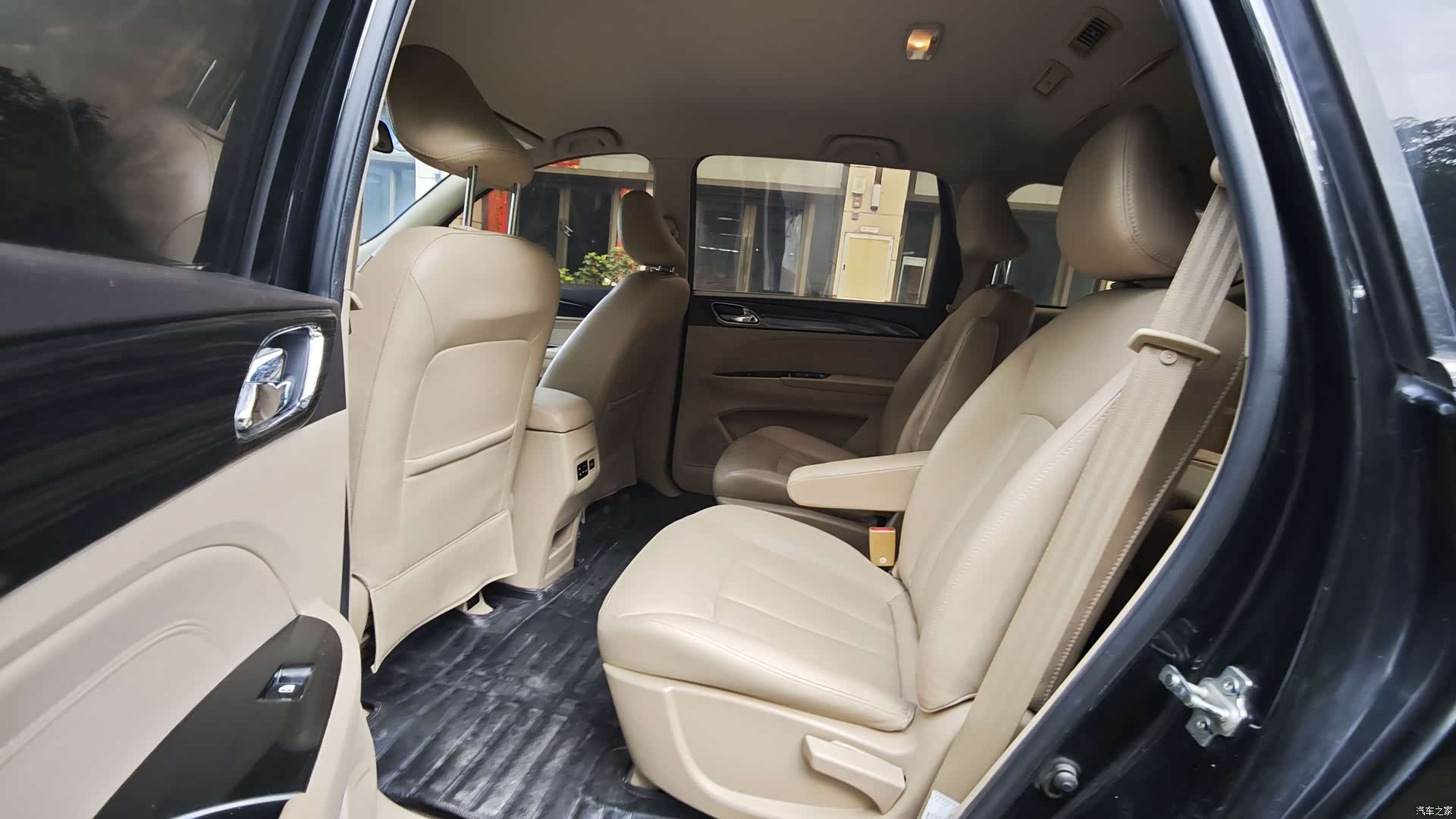 Wuling 730, 2016 все фото