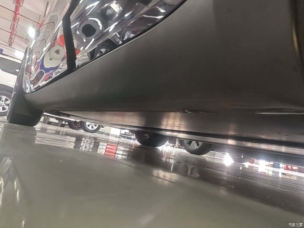Tesla Model Y, 2024 22