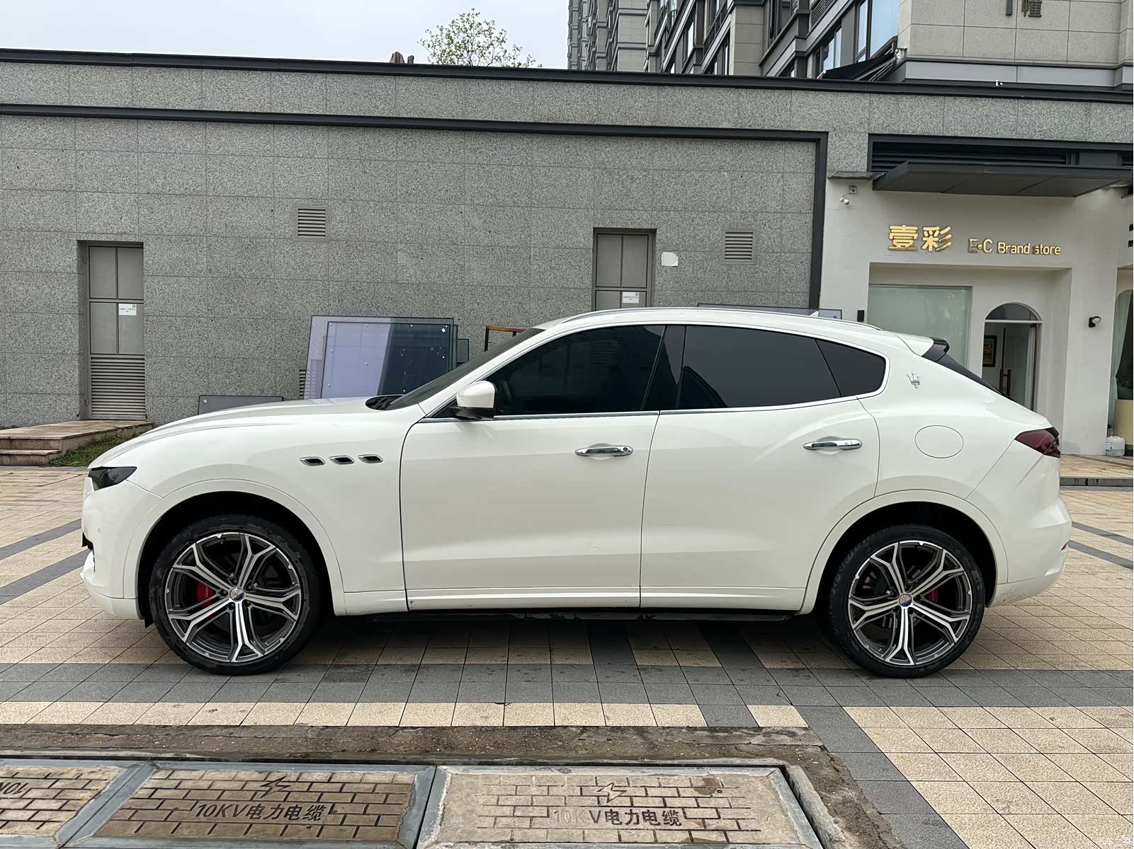 Maserati Levante, 2018 10