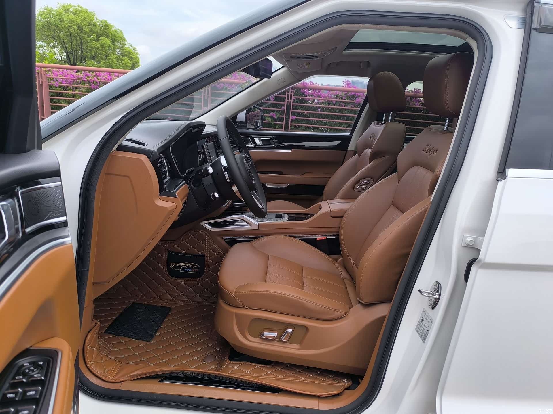 Zotye T700, 2018 9