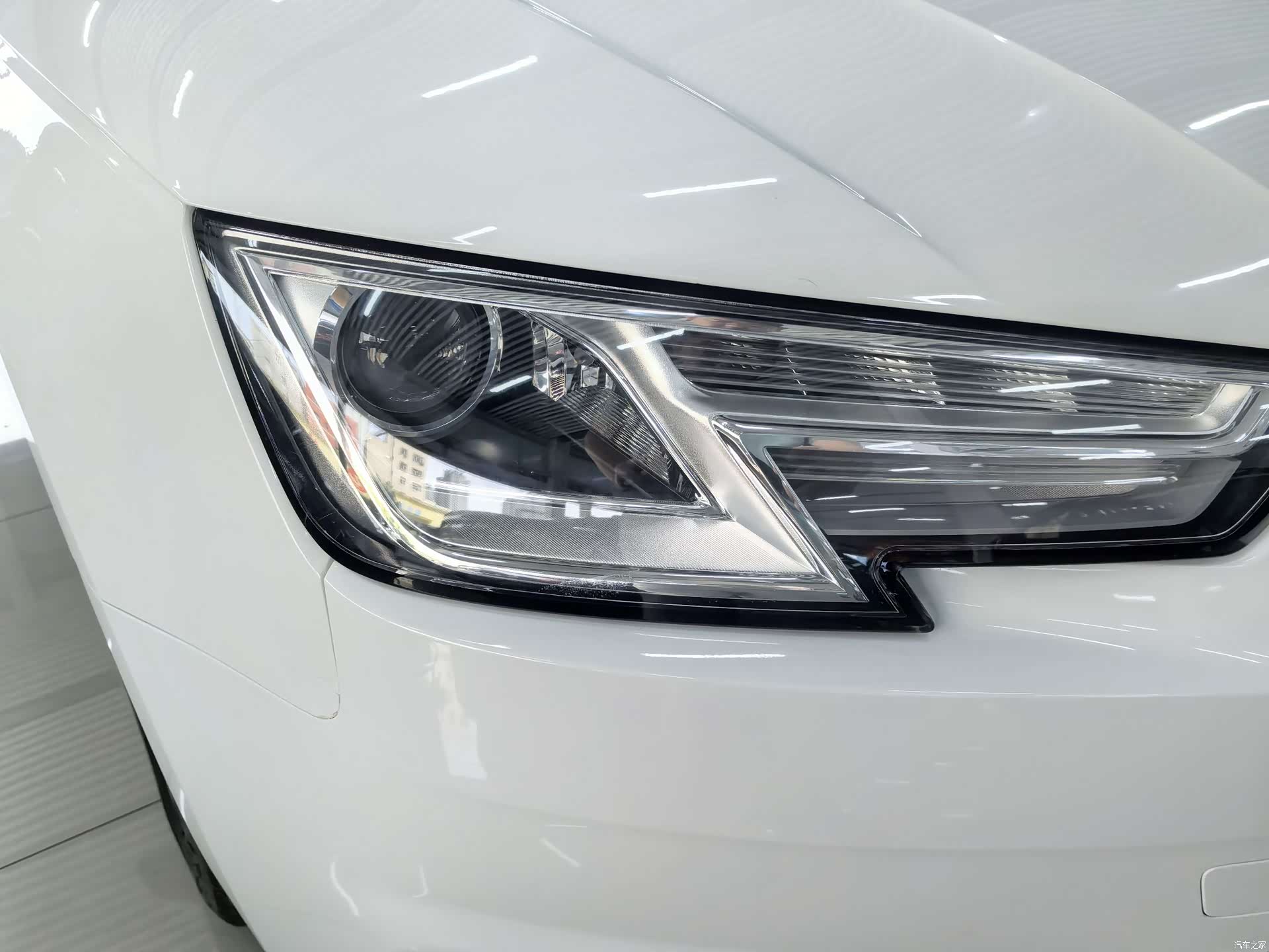 Audi A4L, 2017 12