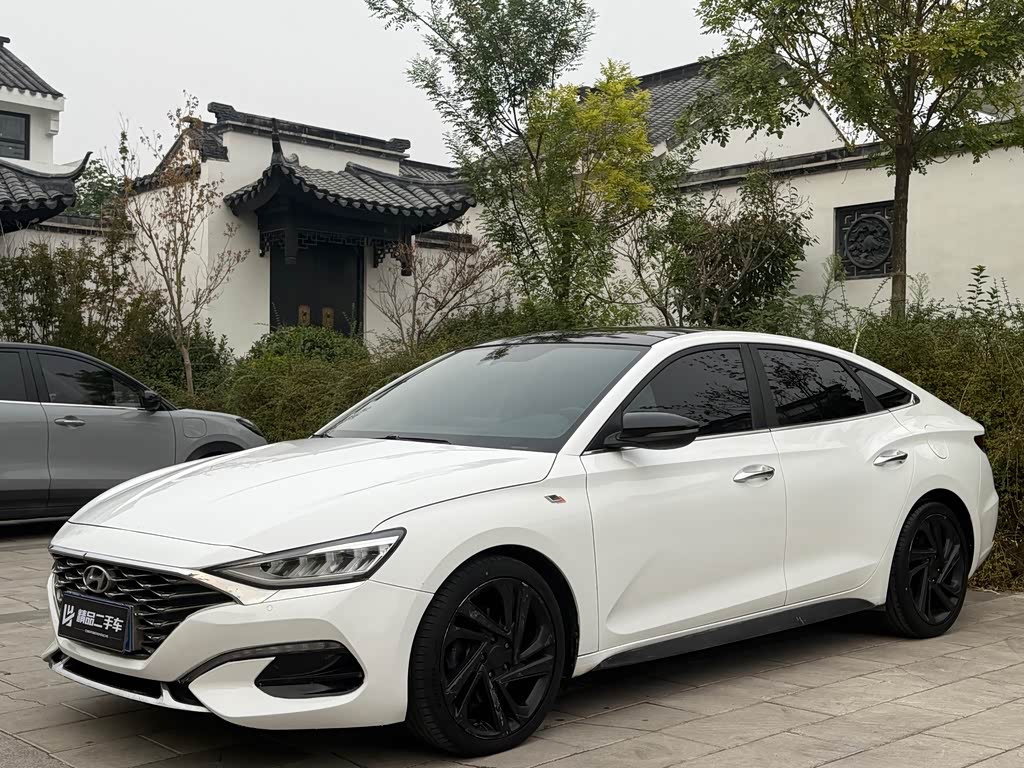 Hyundai Lafesta
