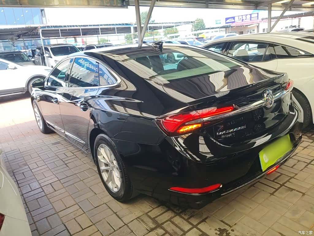 Buick LaCrosse, 2021 все фото