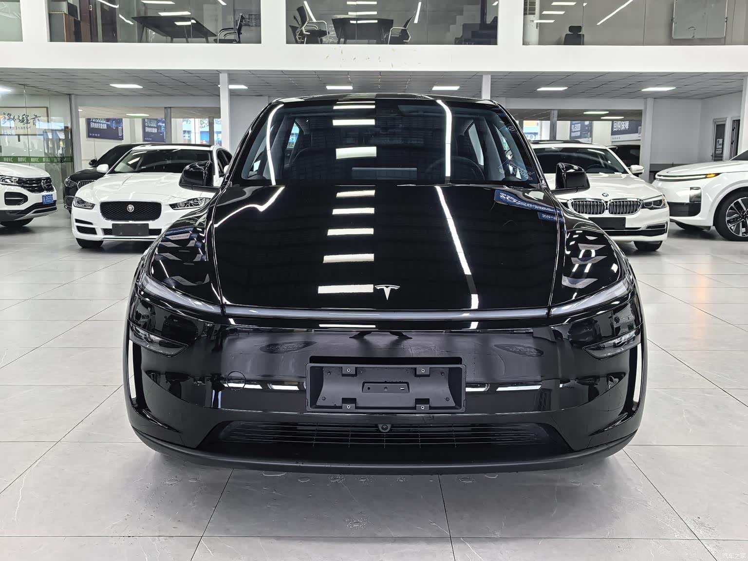Tesla Model Y, 2025 2