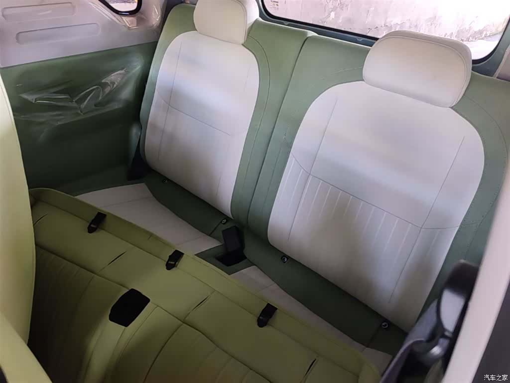 Geely Panda, 2025 17