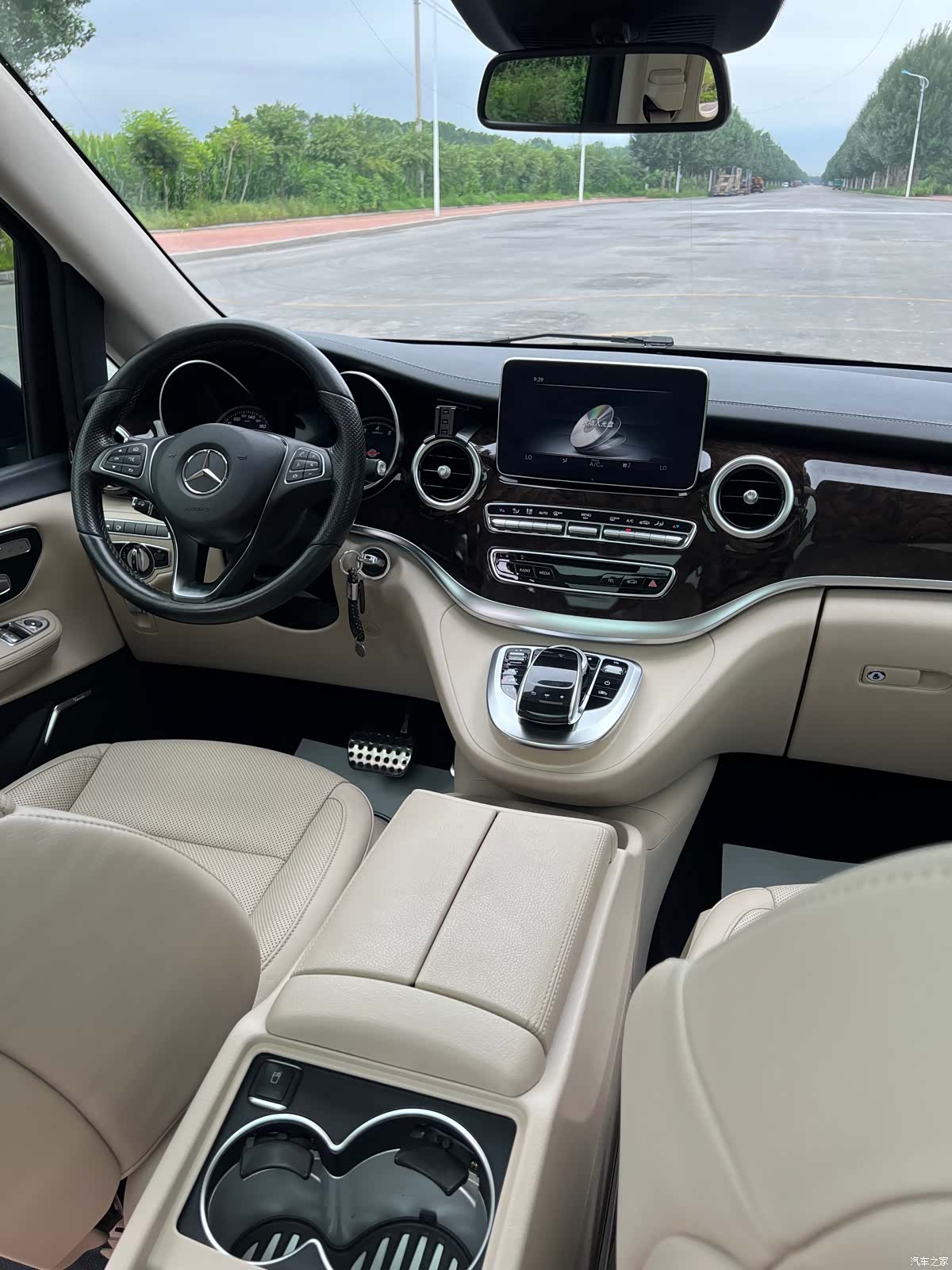 Mercedes-Benz V-Class, 2019 6