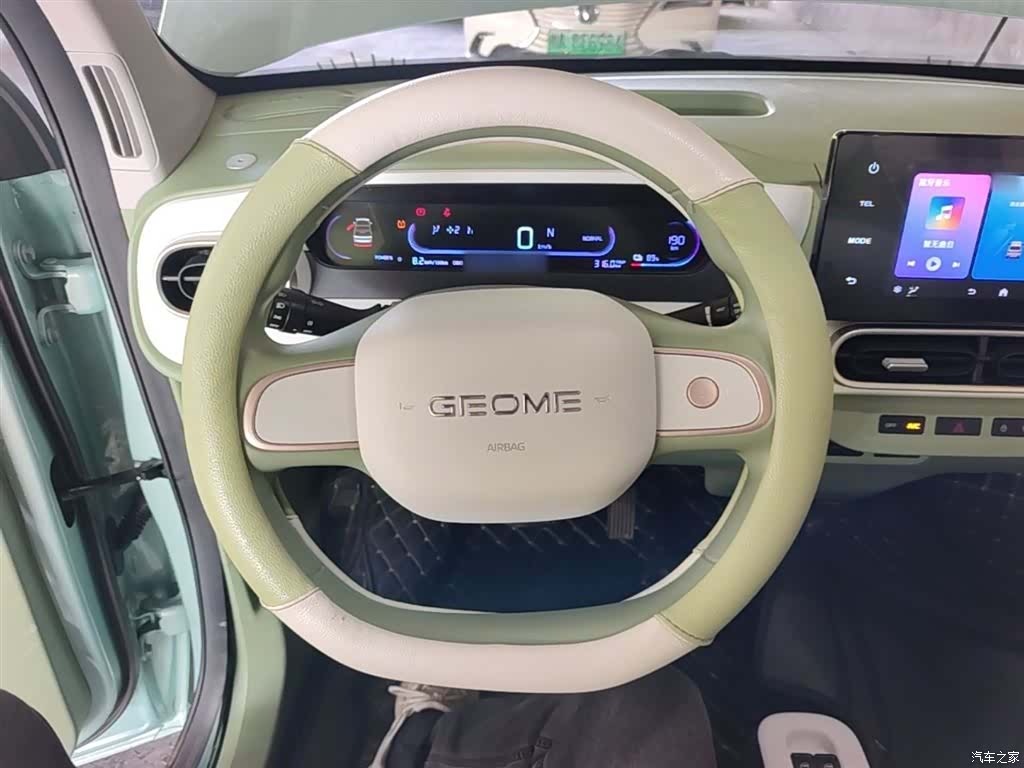 Geely Panda, 2025 11