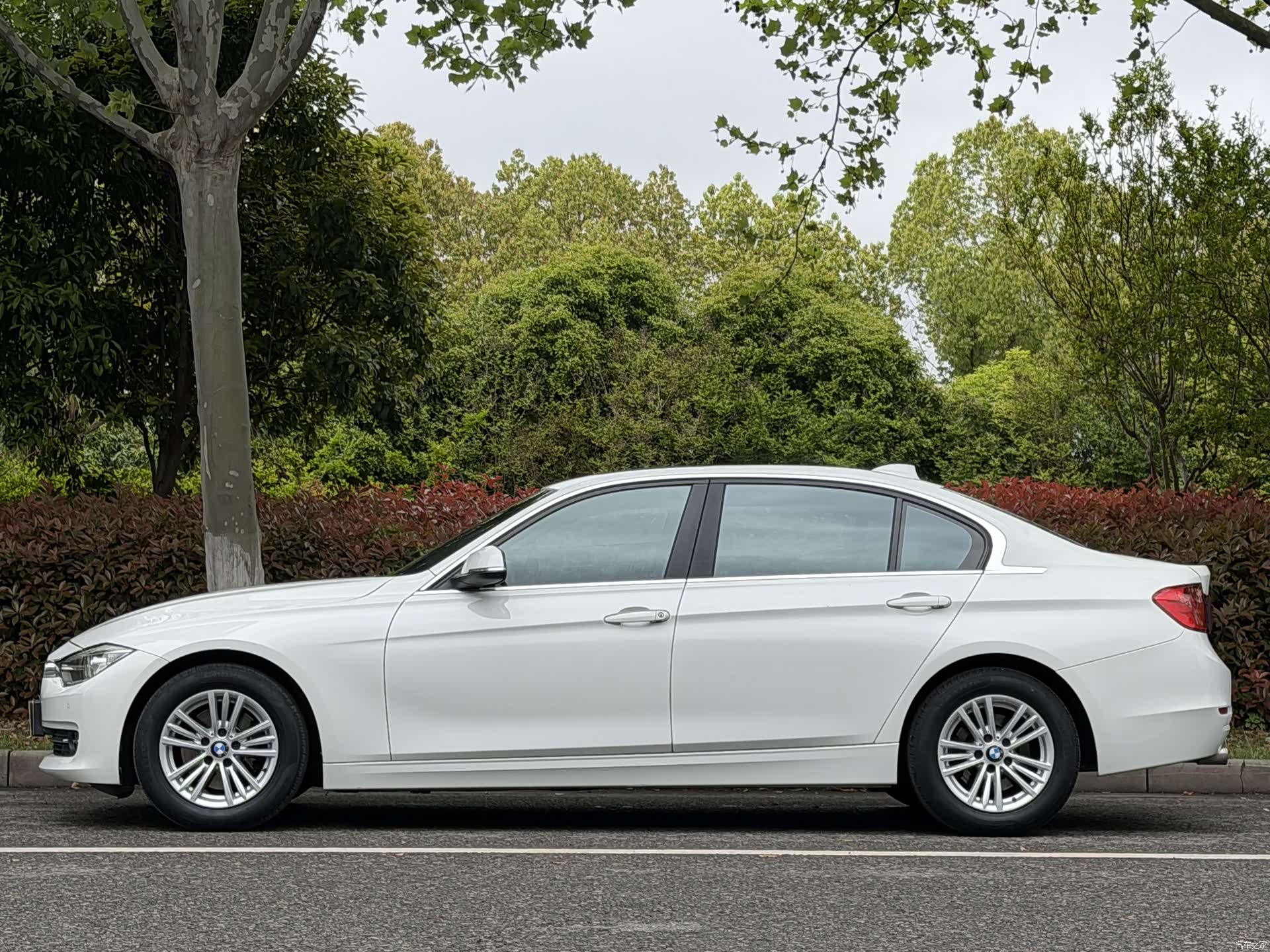 BMW 3 Series, 2015 16