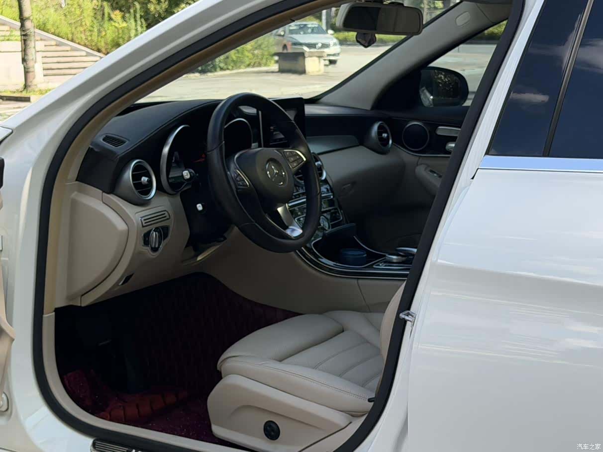 Mercedes-Benz C-Class, 2015 11