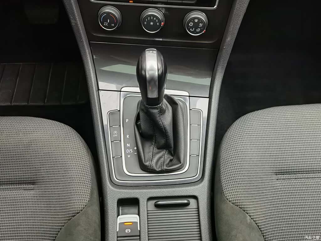 Volkswagen Golf, 2018 13