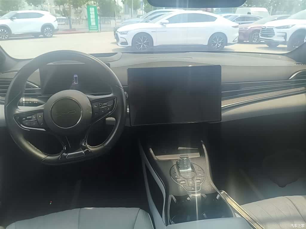 BYD Seal, 2022 10